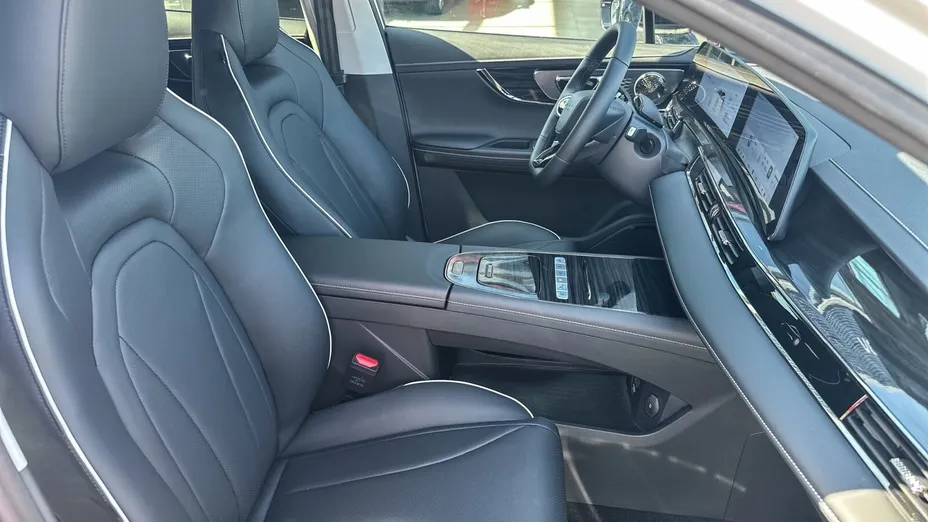 OMODA Omoda 5 Omoda E5 63.2kWh Premium Nowy