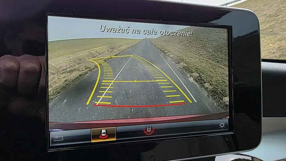 MERCEDES-BENZ GLC -