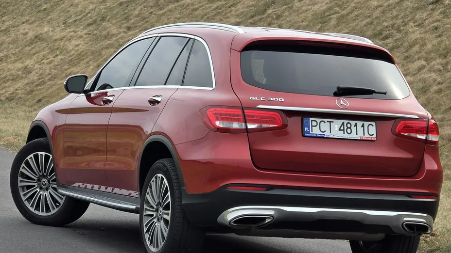 MERCEDES-BENZ GLC -