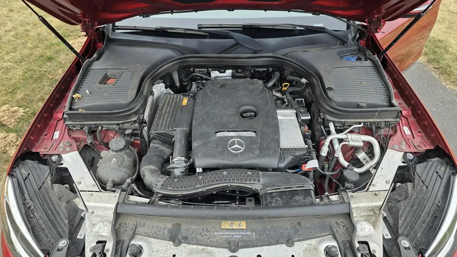 MERCEDES-BENZ GLC -