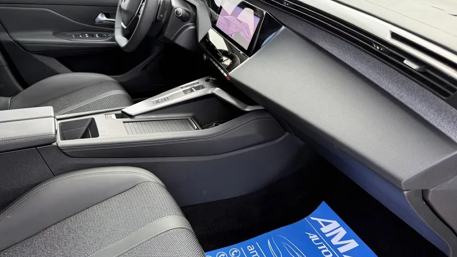 PEUGEOT 308 -