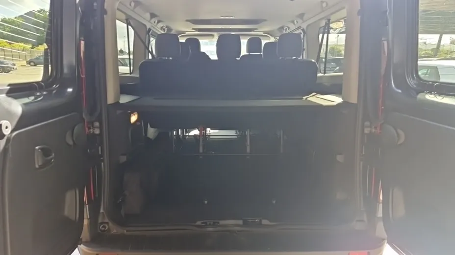 RENAULT Trafic -