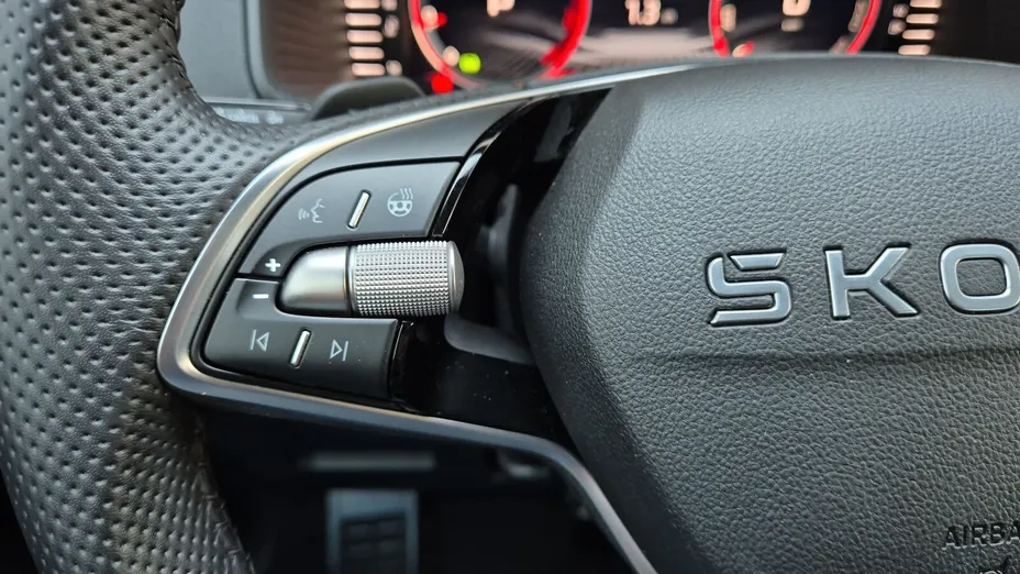 SKODA Karoq Karoq 1.5 TSI ACT Sportline DSG