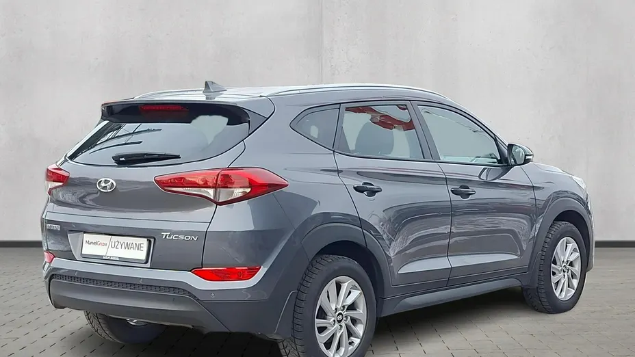 HYUNDAI Tucson -