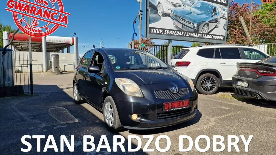 TOYOTA Yaris -