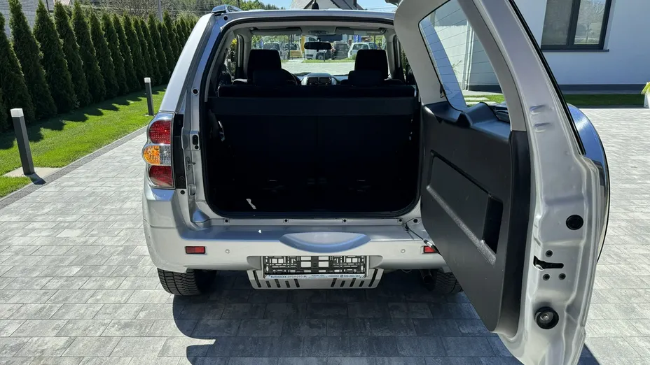 SUZUKI Grand Vitara -