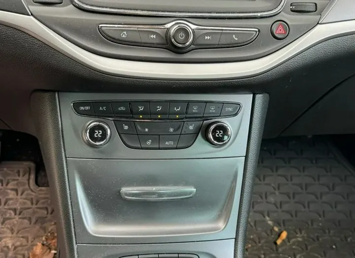OPEL Astra -