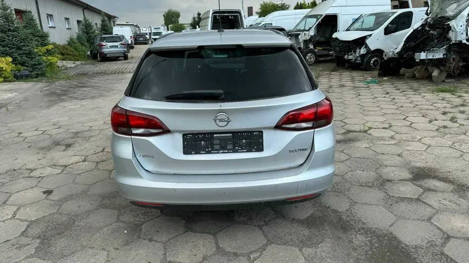 OPEL Astra -