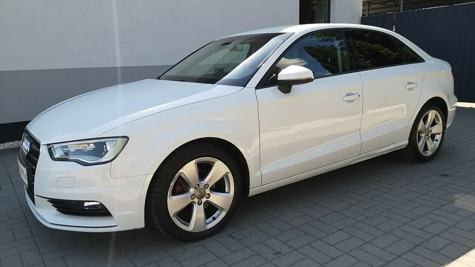 AUDI A3 -