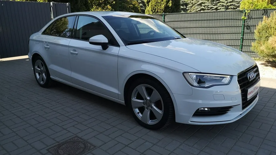 AUDI A3 -