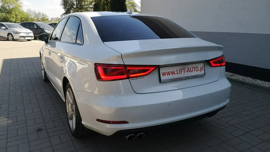 AUDI A3 -