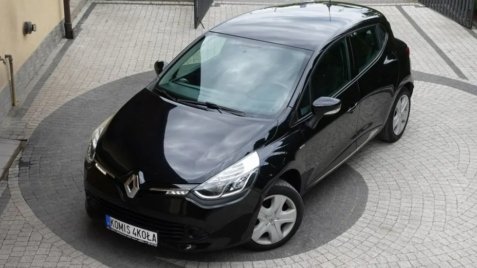 RENAULT Clio -