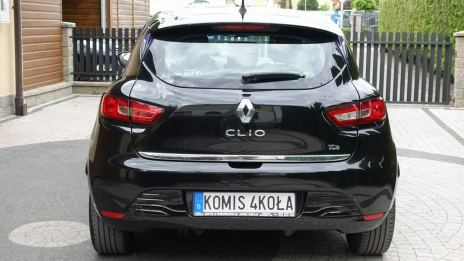 RENAULT Clio -
