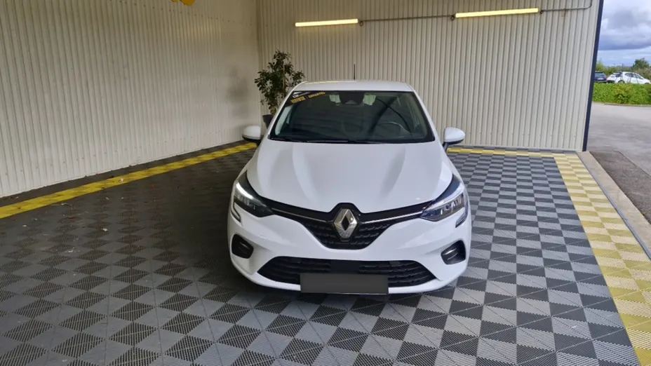 RENAULT Clio -
