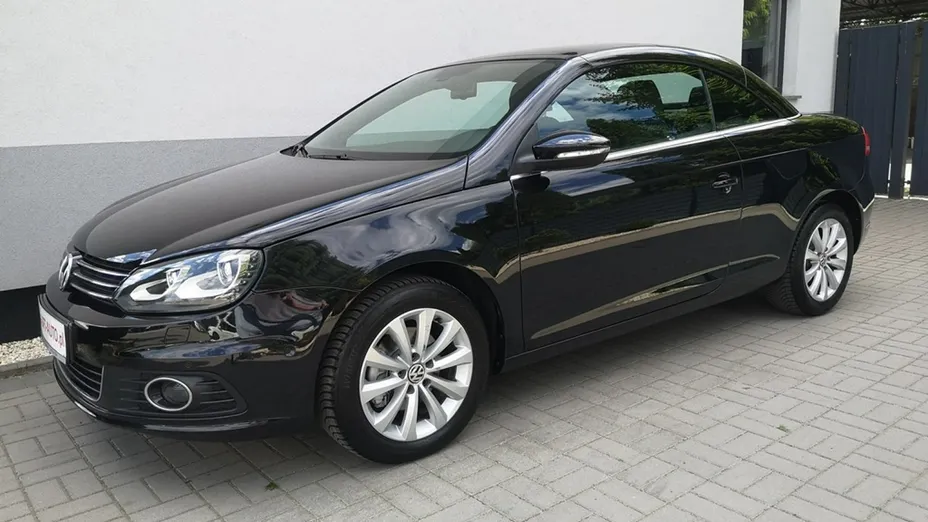 VOLKSWAGEN Eos -