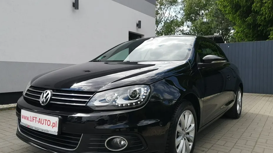 VOLKSWAGEN Eos -