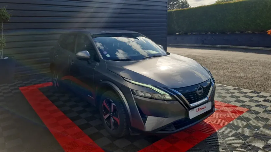 NISSAN Qashqai -