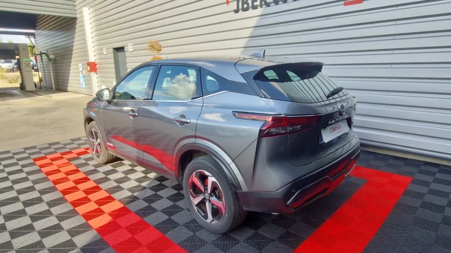 NISSAN Qashqai -