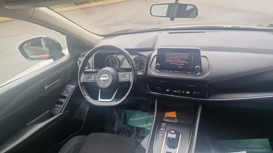 NISSAN Qashqai -