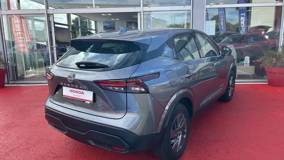 NISSAN Qashqai -