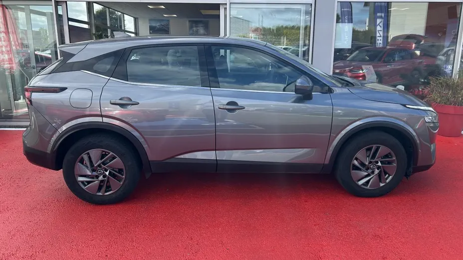 NISSAN Qashqai -