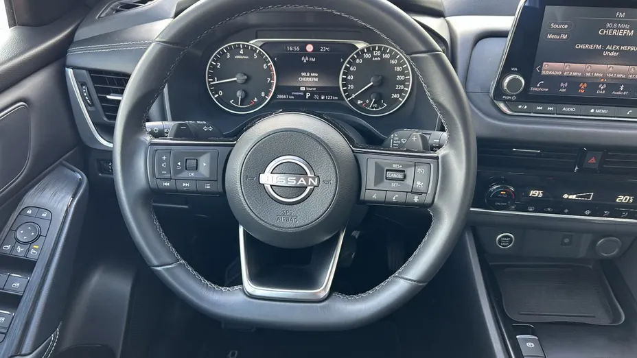 NISSAN Qashqai -
