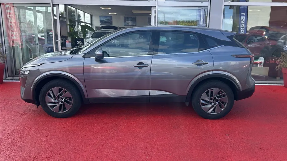 NISSAN Qashqai -