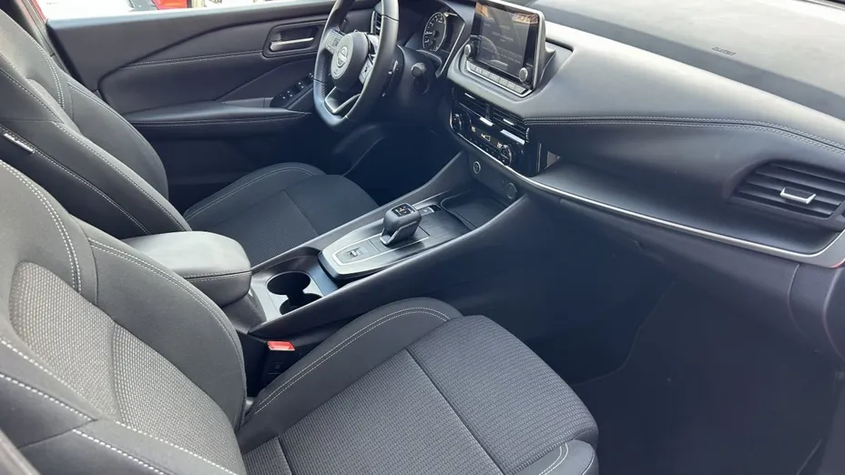 NISSAN Qashqai -