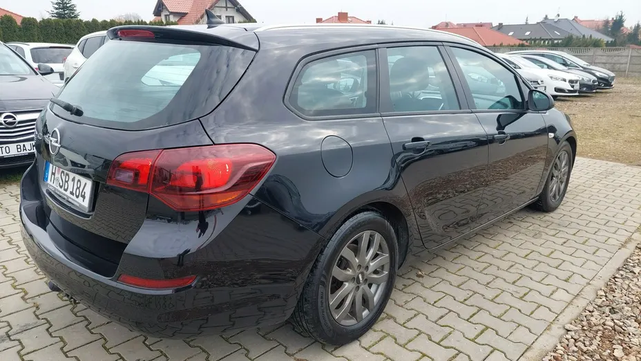 OPEL Astra -