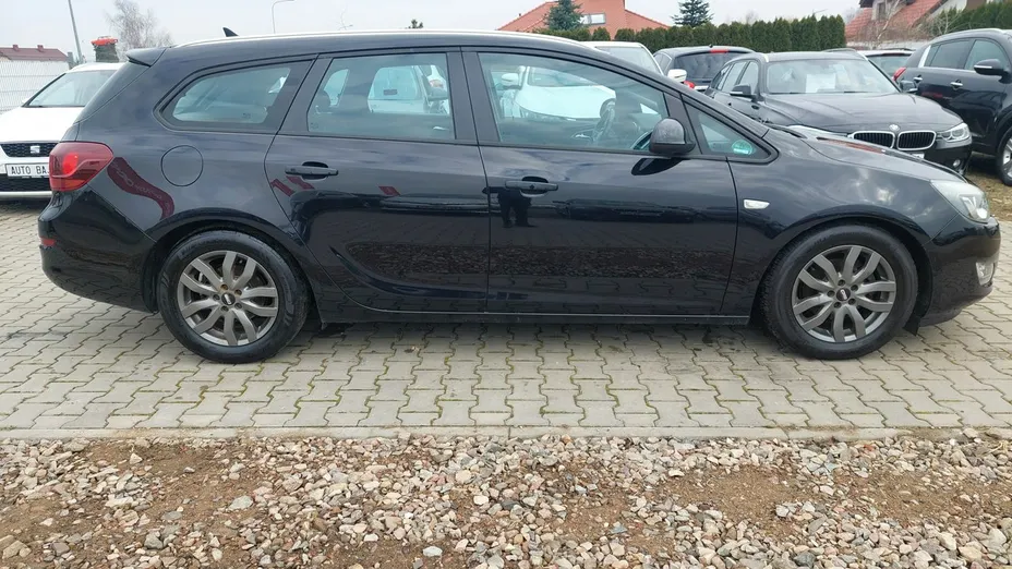 OPEL Astra -