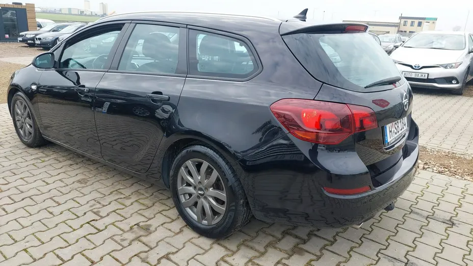 OPEL Astra -