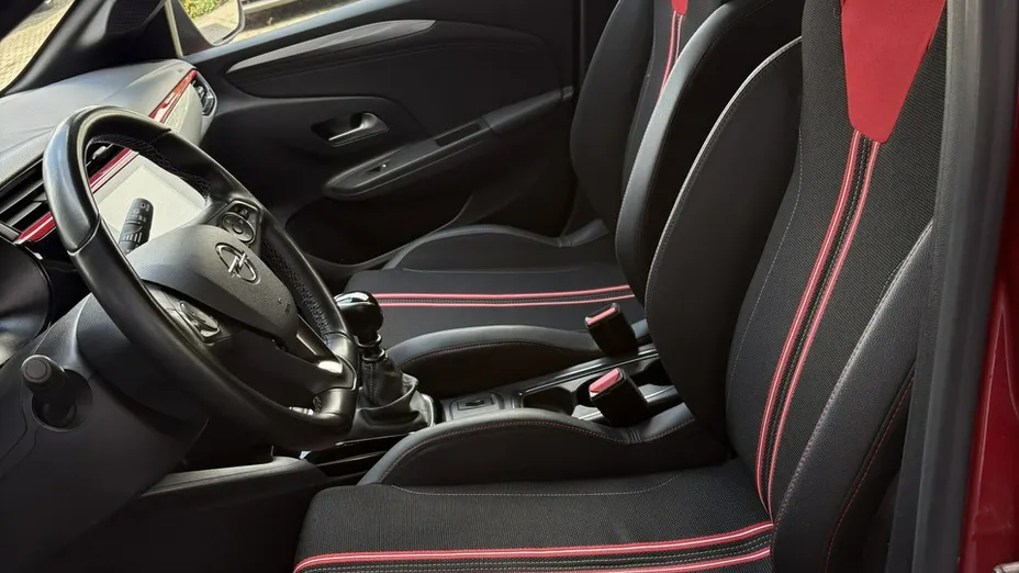 OPEL Corsa -