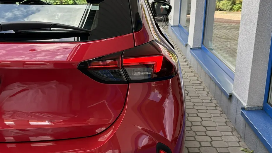 OPEL Corsa -