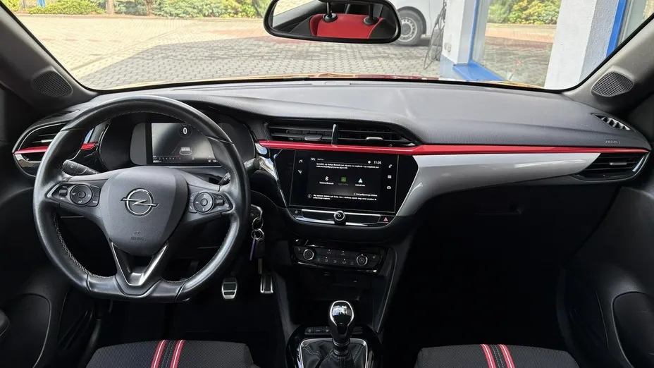 OPEL Corsa -