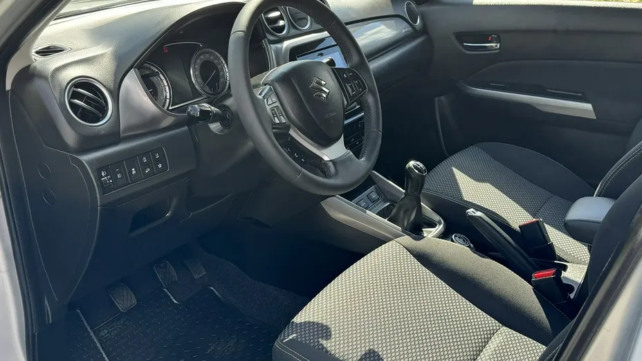 SUZUKI Vitara -