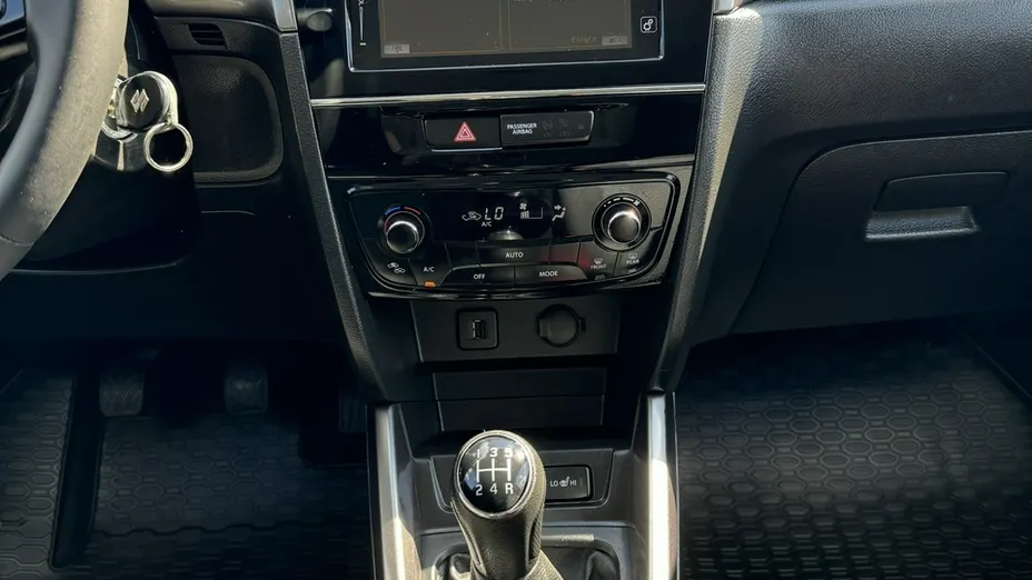 SUZUKI Vitara -