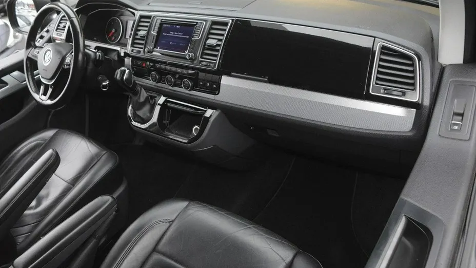VOLKSWAGEN Caravelle -