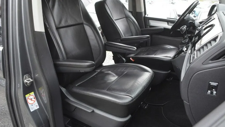 VOLKSWAGEN Caravelle -