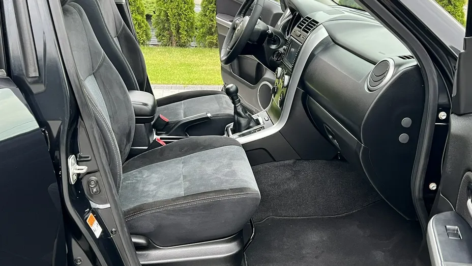 SUZUKI Grand Vitara -