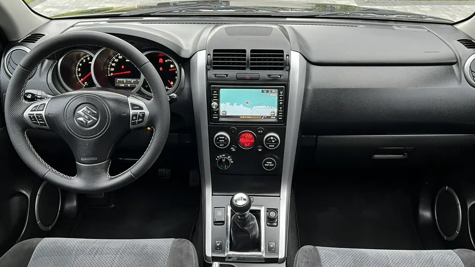 SUZUKI Grand Vitara -