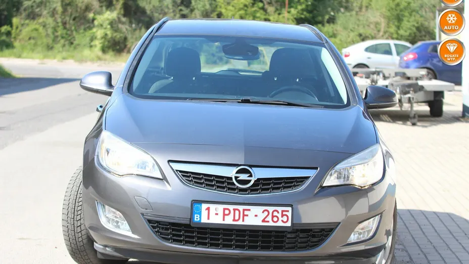 OPEL Astra -
