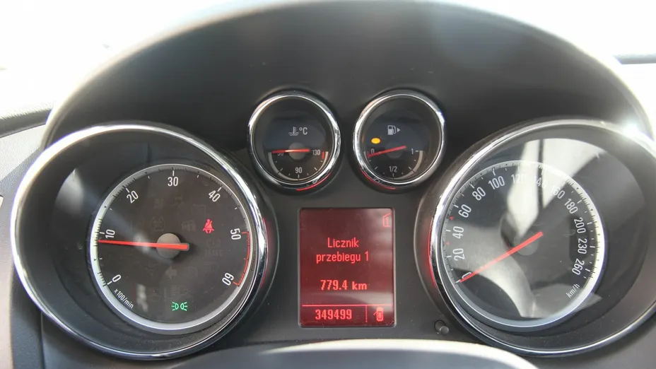 OPEL Astra -