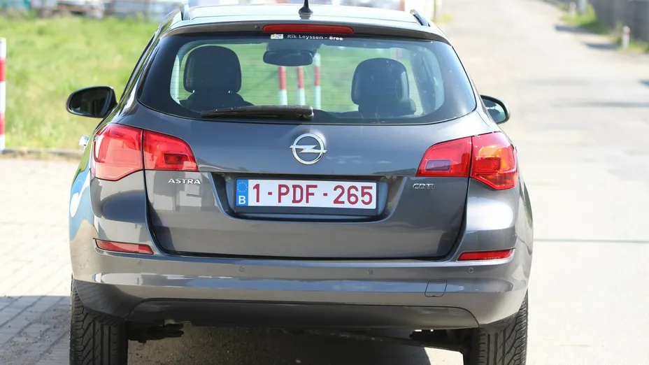 OPEL Astra -