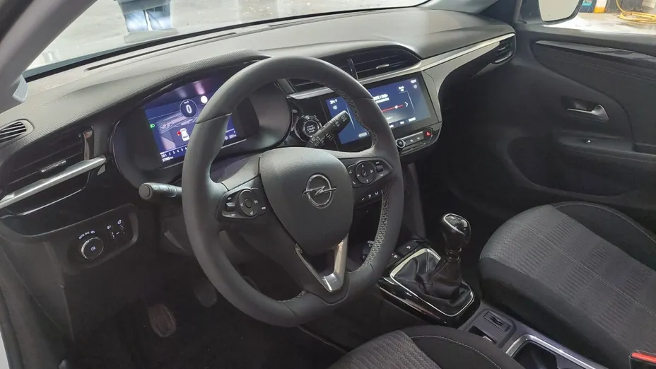 OPEL Corsa -
