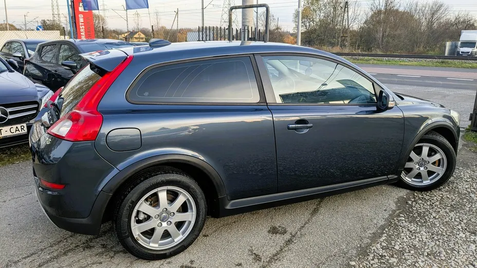 VOLVO C30 -