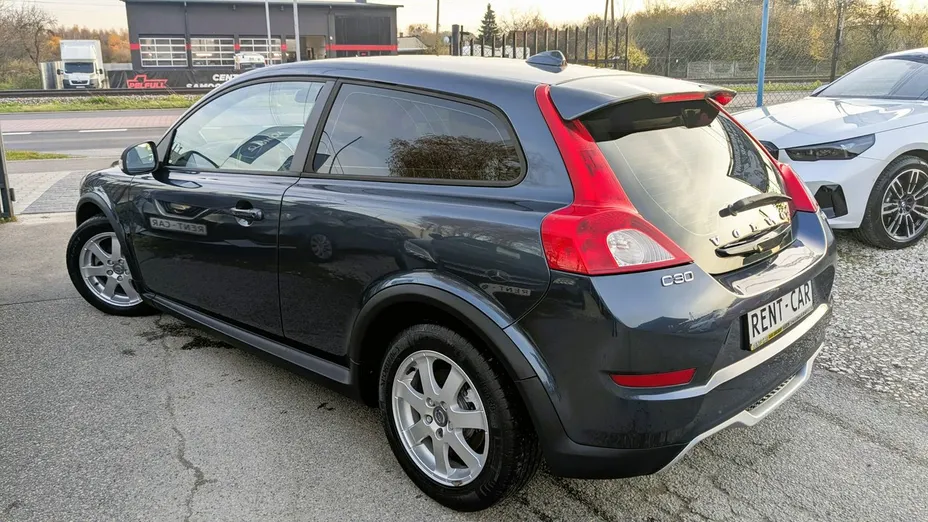 VOLVO C30 -