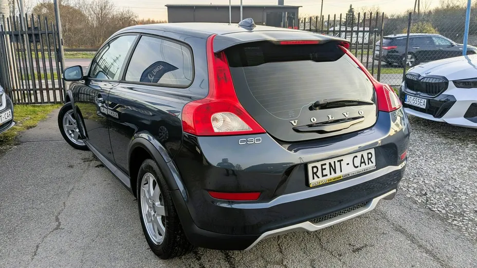 VOLVO C30 -