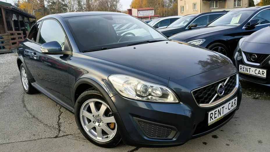 VOLVO C30 -