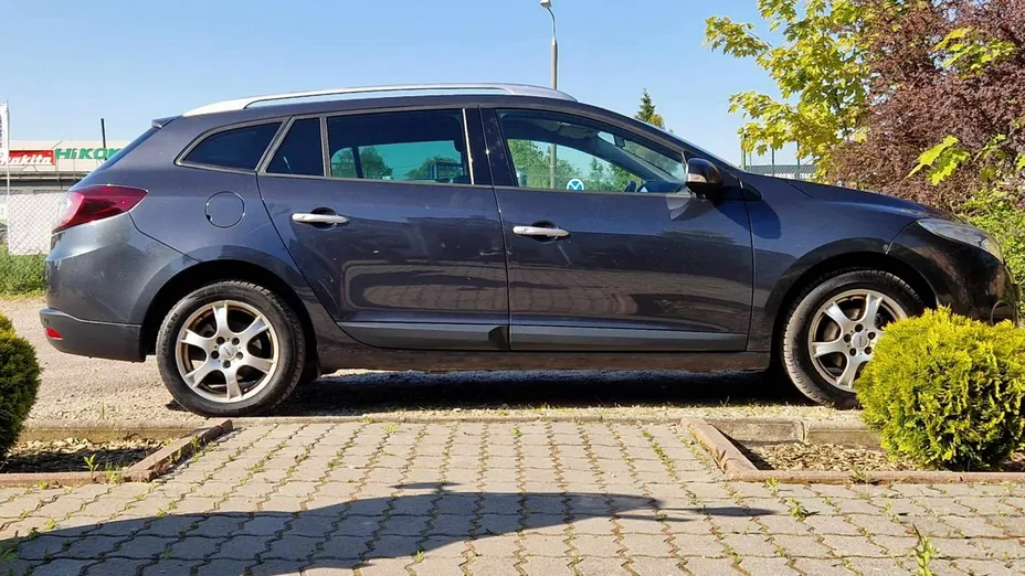 RENAULT Megane -