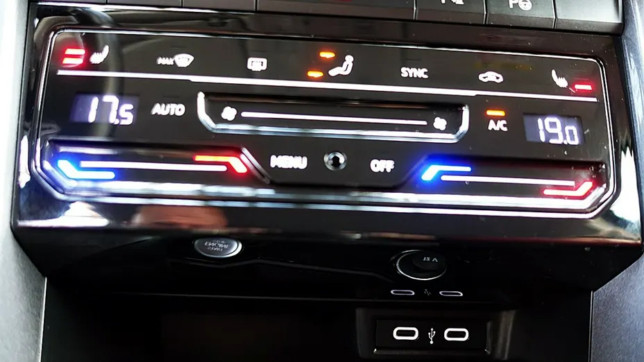 VOLKSWAGEN T-ROC -